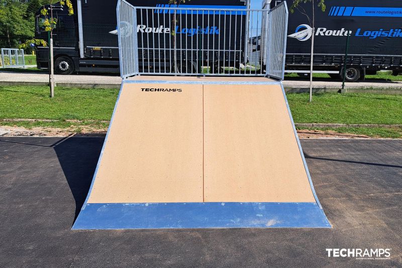 Bank Ramp - skatepark Sędziejowice 