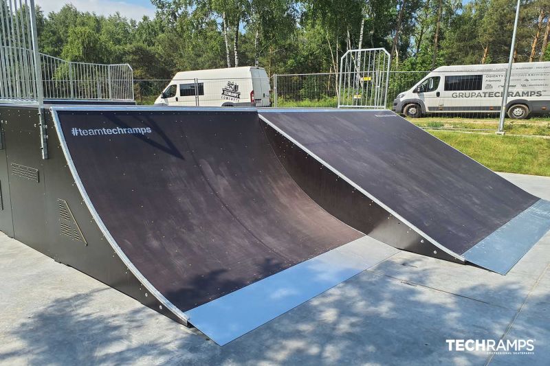 Bank Ramp a Quater - Modulární skatepark Gniezno 