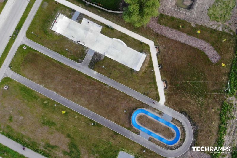 Betonový skatepark Chęciny