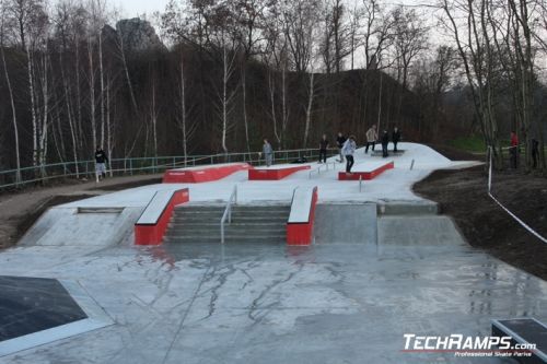 Betónový skatepark v Kielciach