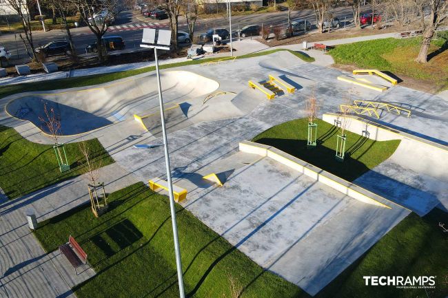 Betónový skatepark - ulica Wrocław Ślężna