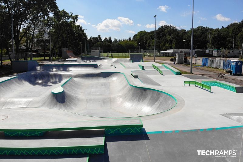 betonový skatepark zielonka
