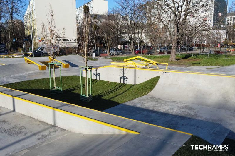 Minrampa z betonu - skatepark Wrocław 