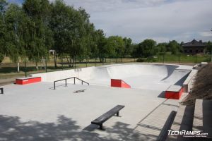 Betonowe skateparki Techramps - park w Radzionkowie