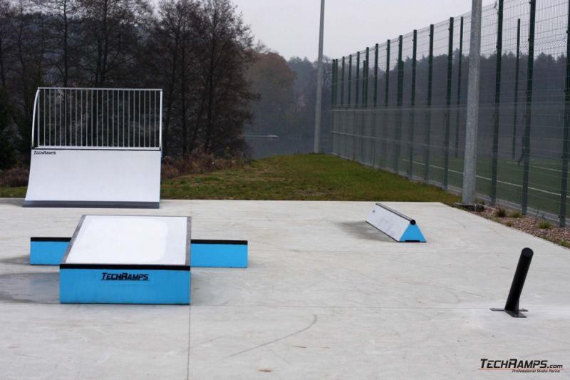 Skateplaza betonowa w Torzymiu