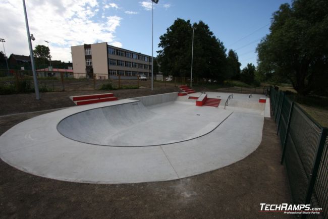 Betonowy skatepark w Radzionkowie
