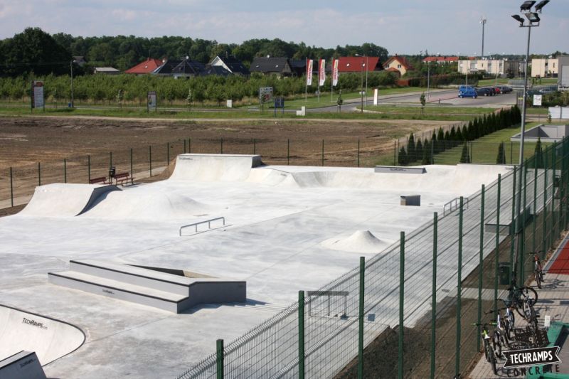 Betonowy skatepark w Wolsztynie