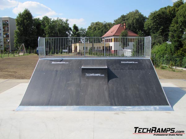 Chałupki skatepark Bank ramp + mini quarter  