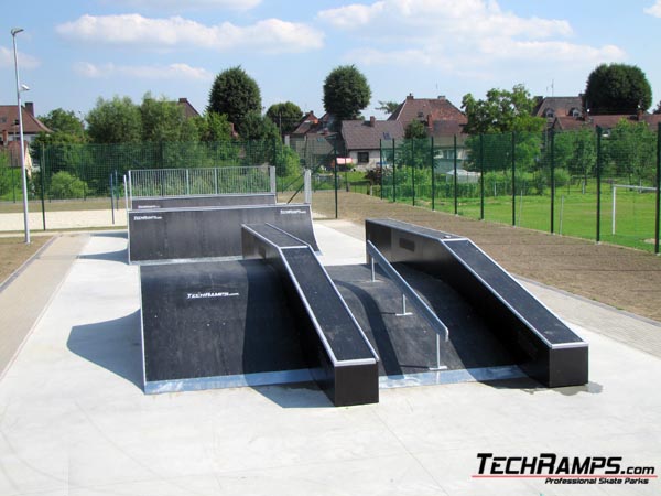 Chałupki Skatepark funbox