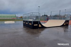 Drevený skatepark