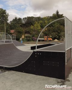 drewniany skatepark