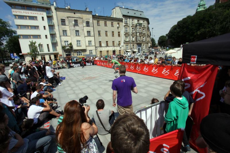 Mini mobile street park na Es game of skate 2011