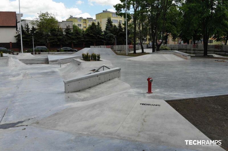 fake fire hydrant - skatepark 