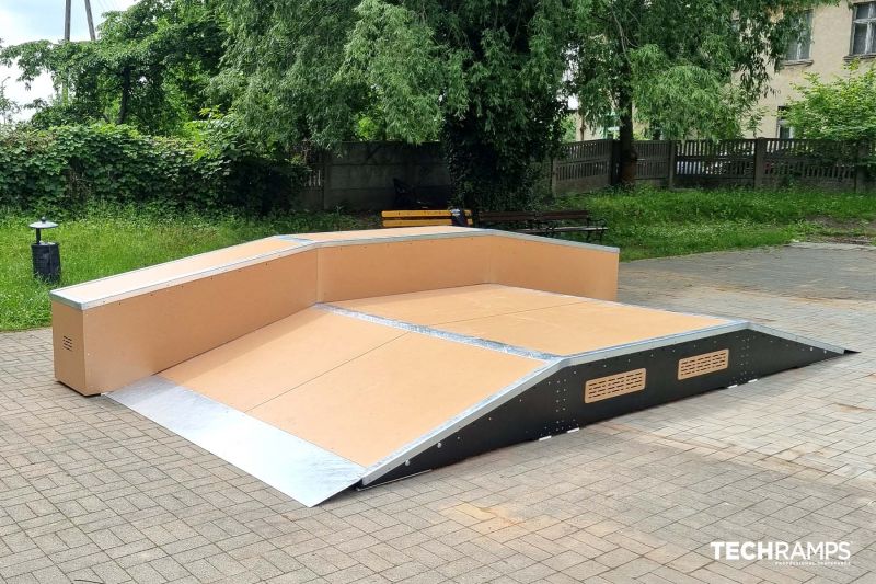 Funbox avec grindbox - skatepark 