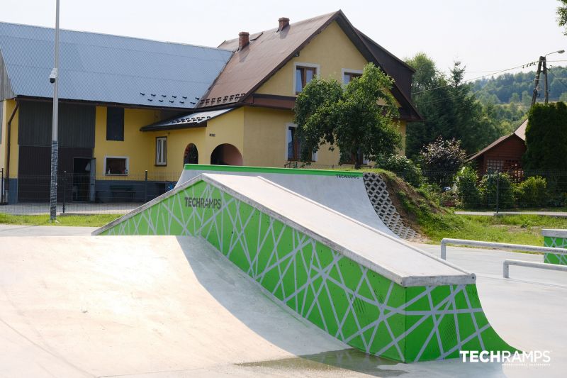 Funbox na skateparku w Bystrej Podhalańskiej 