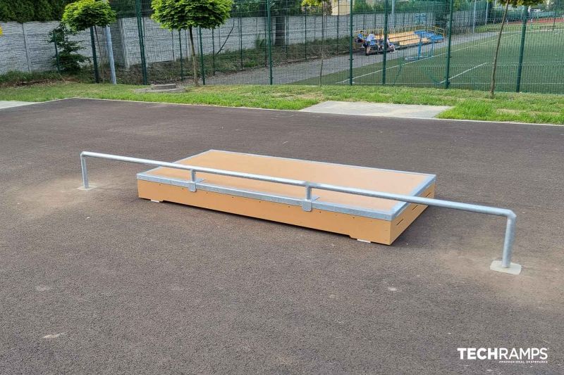 Grindbox 1 + Straight railing - Bojszowy skatepark