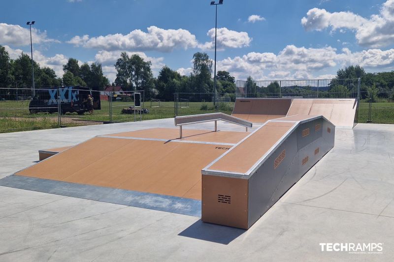 Grindbox na skateparku 