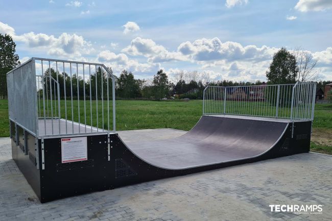 Скейтпарк Jeżowe Скейтпарк Jeżowe