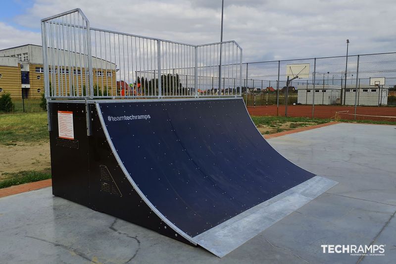 Quarter Pipe - skatepark Kostrzyn 