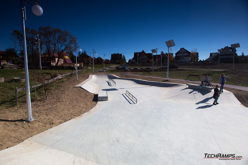 Maniowy - concrete, monolith skatepark 