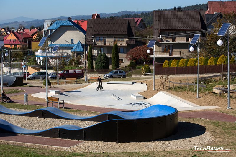 Modular pumptrack and skatepark in concrete monolith technology - Maniowy