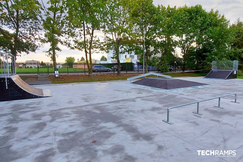 Skatepark aus Holz 