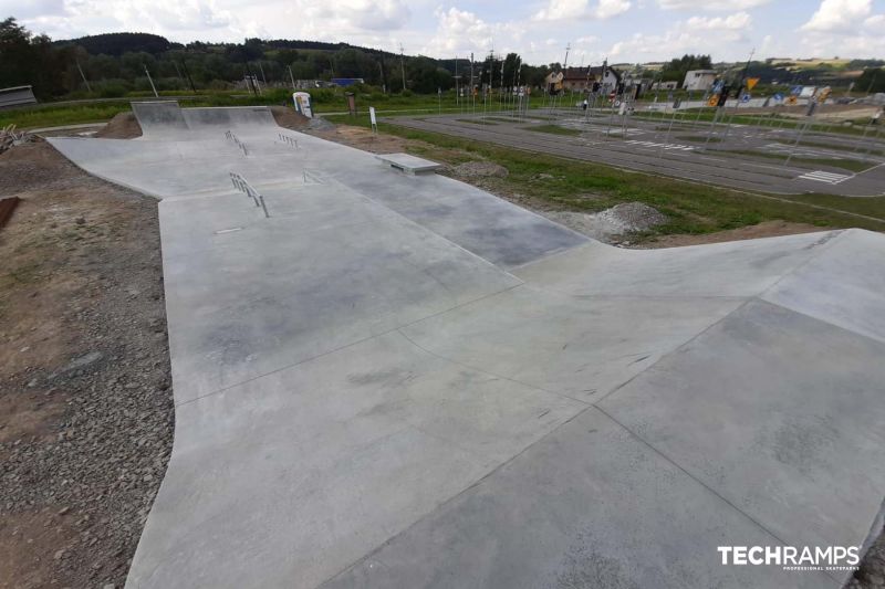 Parque de patinaje monolítico Bobowa