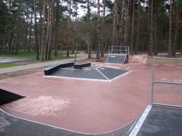 Minirampa - Skatepark w Pobierowie