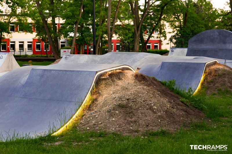 Projekty i budowa skateparków Skatepark betonowy