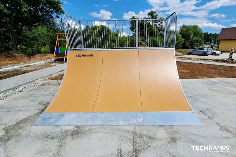 Quarter Pipe - Jordan skatepark 