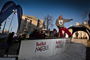 Red Bull MOBILE Snowboard Attack