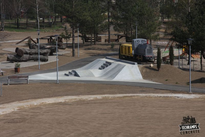 skatepark betonowy 