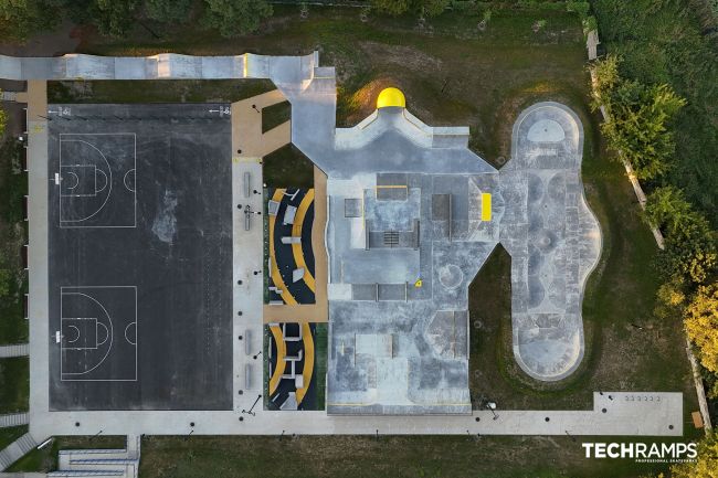 Skatepark a betonová pumptracková dráha v Minsku Mazowieckém