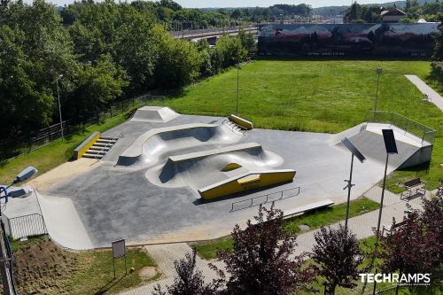 Skatepark aus Beton - Brzesko