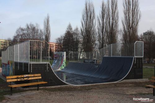 Skatepark Mistrzejowice - Minirampa