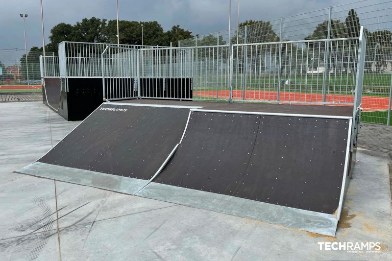 Funbox para saltar - Lipin skatepark 