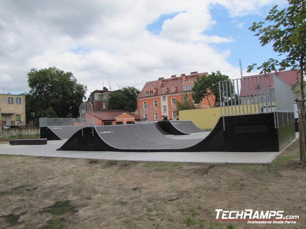 Skatepark w Dębnie