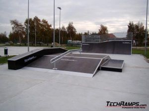 Skatepark w Dźwirzynie - 5