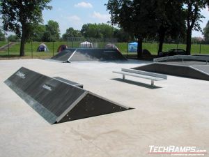 Skatepark w Jaworze - 12