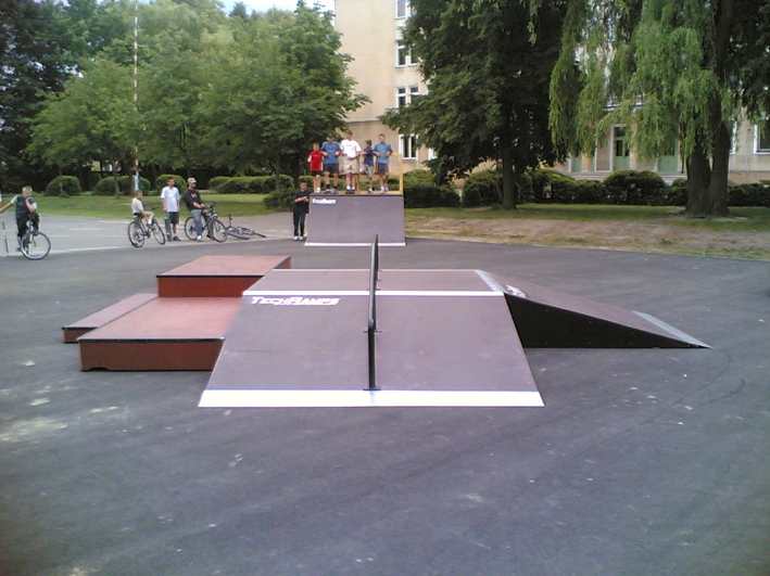 Skatepark w Markach 3