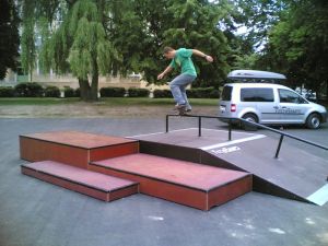 Skatepark w Markach 4