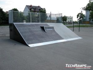 Skatepark w Przasnyszu bankramp