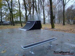Skatepark w Tarnowie Podgórnym - 4