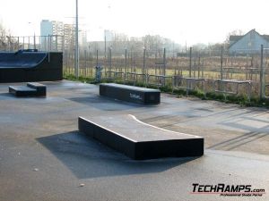 Skatepark Warszawa-Białołęka - grindbox - 2