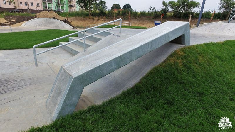 Świecie - betonowy skatepark