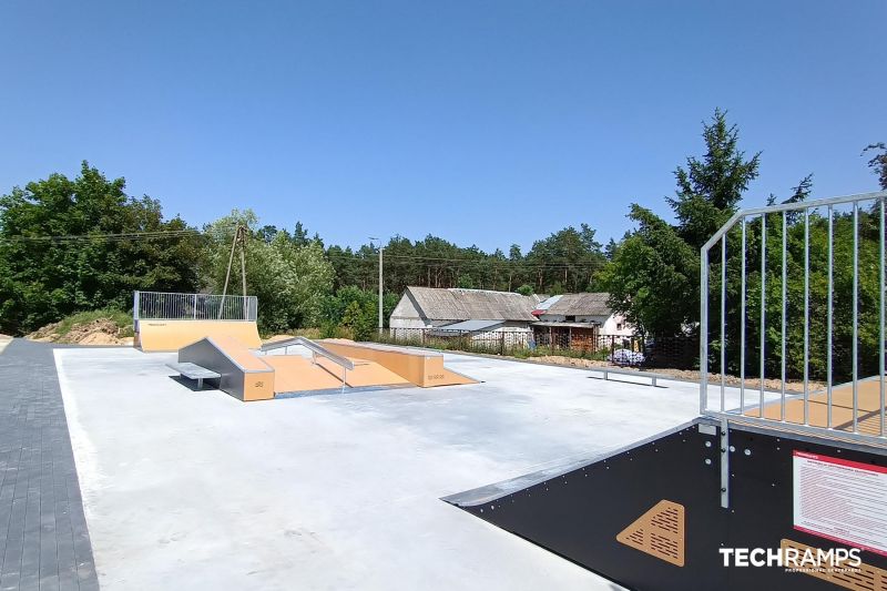 Skatepark Seroczyn - przeszkody