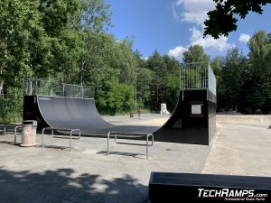 wooden miniramp at skateparku in Sosnowcu 