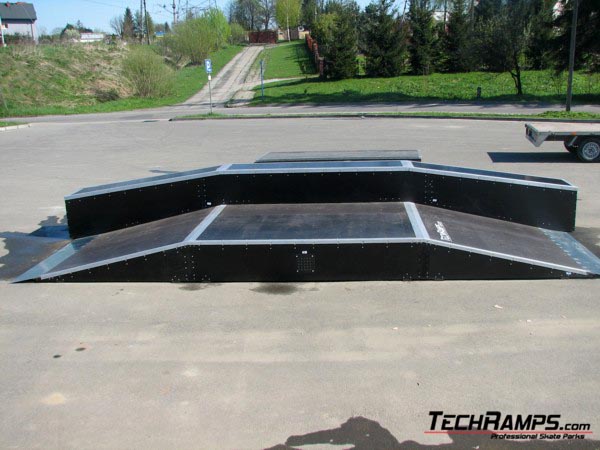 Мини скејтпарк во Тухов Мини скејтпарк во Тухов