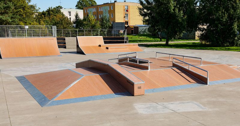 Σχεδιασμός skatepark Funbox με grindbox