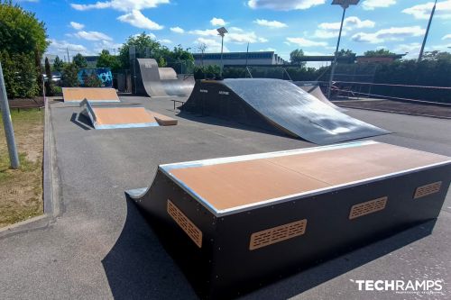 Модульний скейтпарк — Варшава (Ave Park)